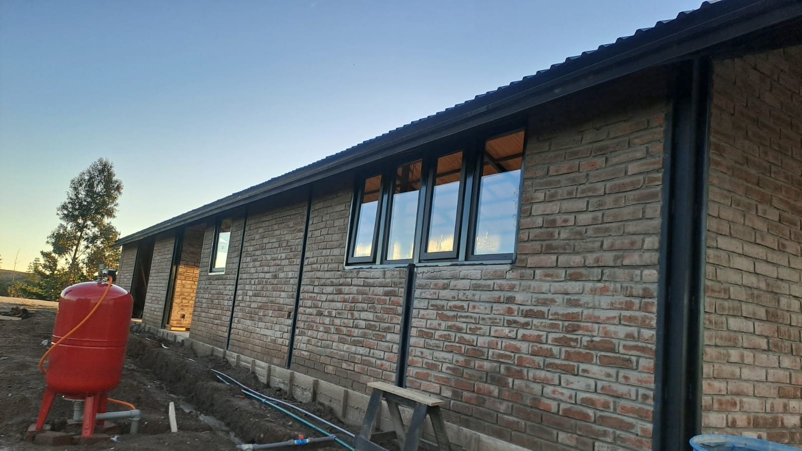 Casa con ventanas de PVC