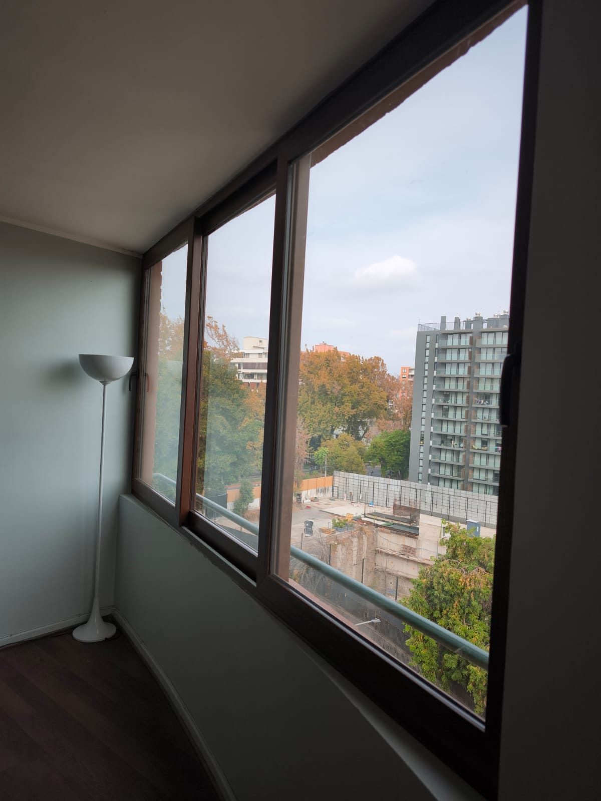 Ventana de esquina en departamento